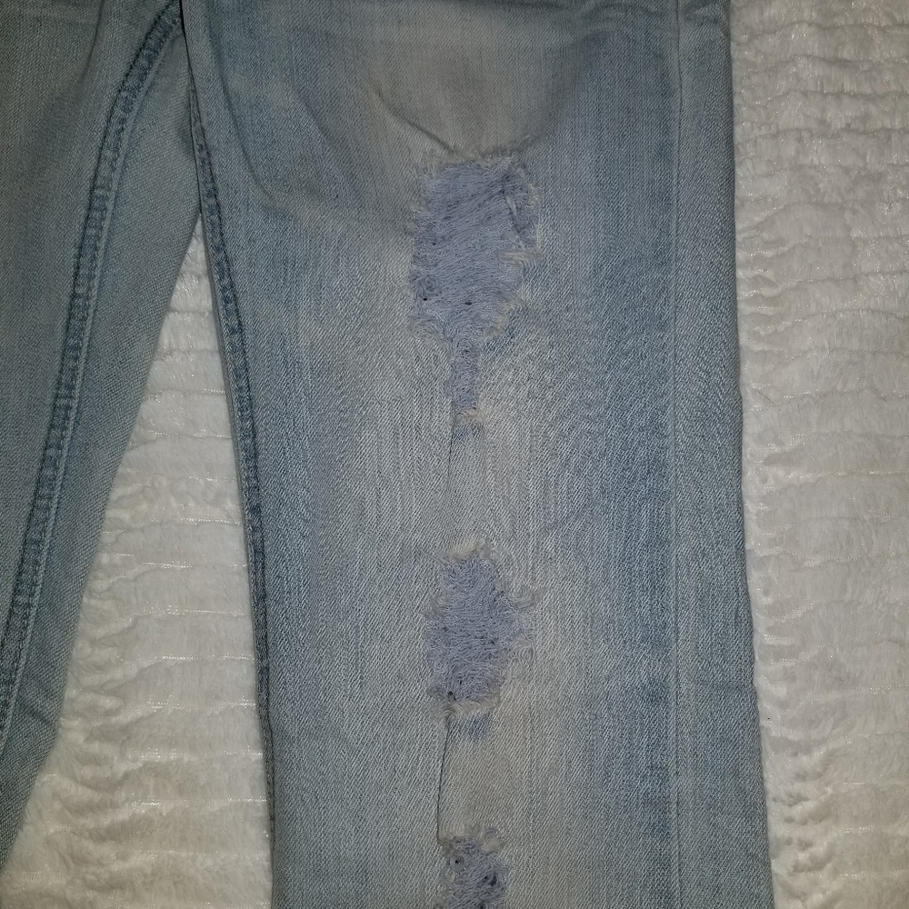 Jean's - Picture 3 of 4